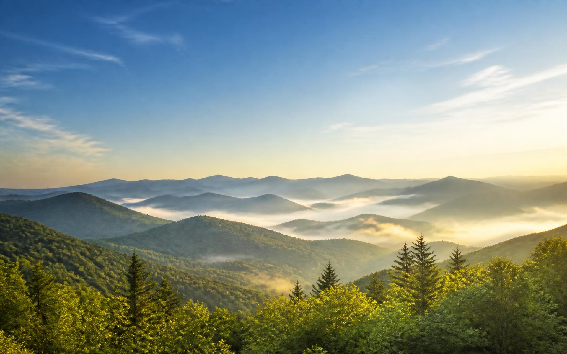 Sunrise over the Blue Ridge Mountains near Asheville, North Carolina